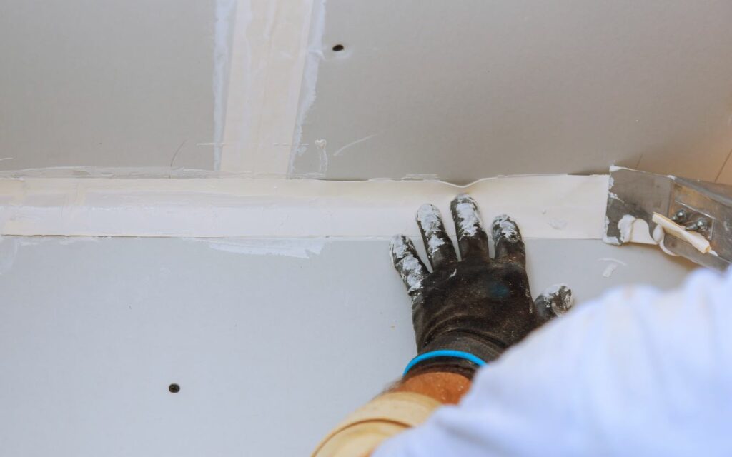 gipszkarton vágása, gipszkarton felrakása