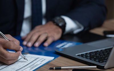A gazdasági bűncselekmények és jogi következményeik: Mit jelent a költségvetési csalás és a vesztegetés?