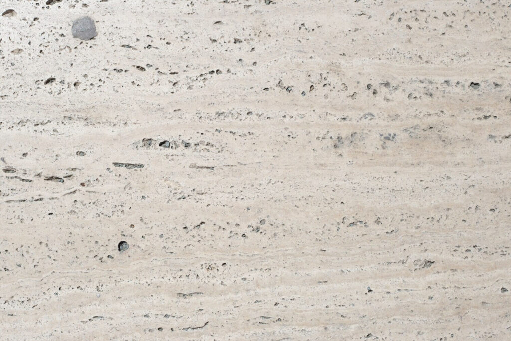 Dekoráció természetes kőfelületekkel