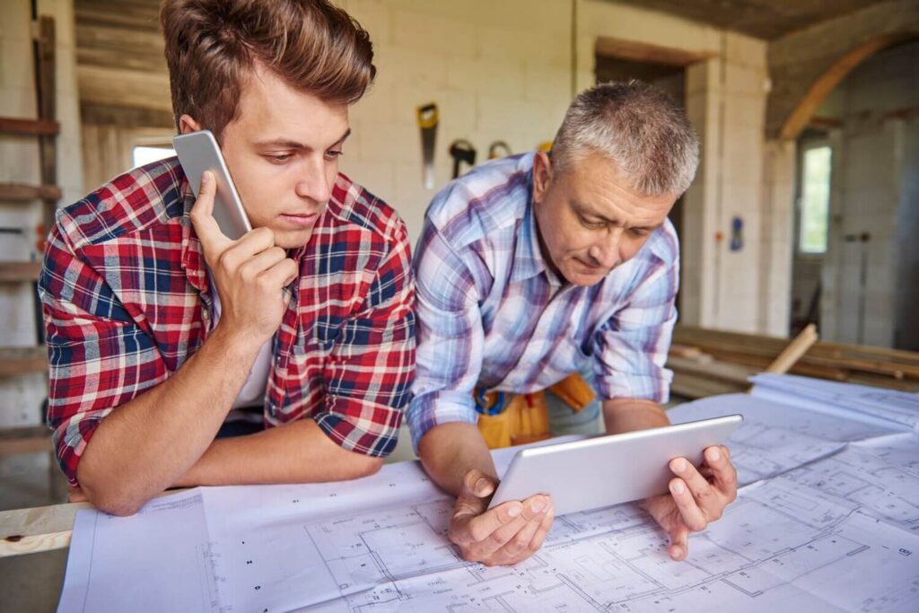 Falbontásnál vagy falmozgatásnál szinte mindig kötelező